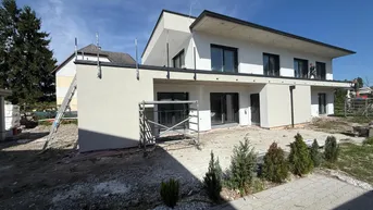 Expose ERSTBEZUG - GARTENWOHNUNG in LIEBENAU! CARPORT! GARTEN! TOP 1