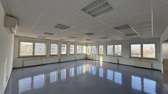 Expose Modernes Büro in Wiener Neudorf - Parkplätze inkludiert! - Nähe A2