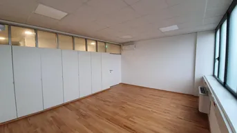 Expose Büro / Räumlichkeiten für Schulungszwecke