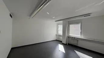 Expose 294,80 m² | Modernes Büro | Nähe Autobahn A23
