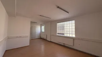Expose 37 m² | Büro im 1. OG