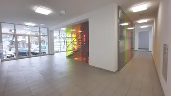 Expose ERSTBEZUG in 3100 St. Pölten - 370m² Gewerbefläche