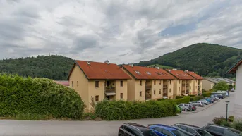 Expose Rotheau – herrliche geförderte 5 Zimmer Maisonettewohnung eingebettet im Grünen