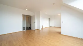 Expose Traumhafte 3 Zimmer Dachgeschoßwohnung mit Balkon in Euratsfeld – mit Blick ins Grüne