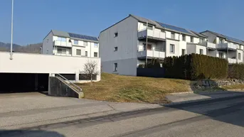 Expose Charmante Dachgeschosswohnung mit 3 Zimmern &amp; Balkon – Wohnen mit Weitblick