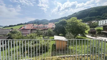 Expose Betreutes Wohnen in Randegg – 2 Zimmer Dachgeschosswohnung mit Balkon
