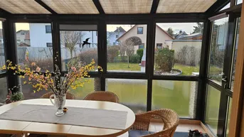 Expose schöner Bungalow mit Wintergarten