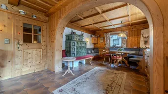 Expose Ferienhaus - Uriges, traditionelles Einfamilienhaus in Sonnenlage