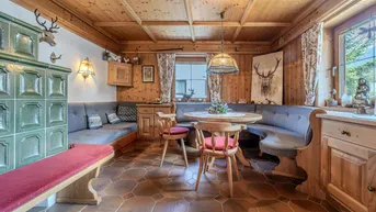 Expose Ferienhaus - Uriges, traditionelles Einfamilienhaus in Sonnenlage
