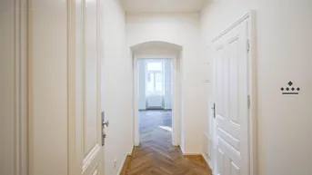 Expose Erstbezug nach Generalsanierung - Elegantes Apartment mit optimaler Nahverkehrsanbindung