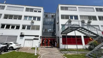Expose Werkstatt und Lagerfläche im modernen Bürogebäude!