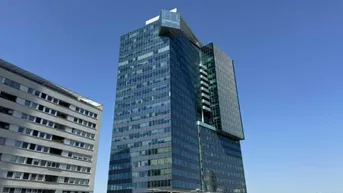 Expose 1220 Wien, Saturn Tower