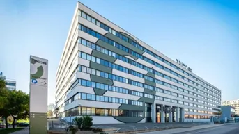 Expose Hochwertige Büro- und Lagerflächen im TRICORE-Gebäude!