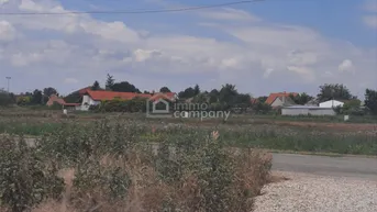 Expose Günstiger Baugrund in ruhiger Siedlungslage ! Auch als Geldanlage geeignet. Építési telek eladó! Na predaj stavebné pozemky, bez provízií!