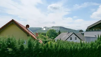 Expose Haus mit zwei Wohneinheiten in Gießhübl