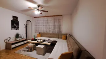 Expose Großzügige Wohnung in bester Lage - Perfekt für Familien! 3 Zimmer, Balkon &amp; top Ausstattung (inkl.Möbel) für nur 195.000€! Viele freie Parkplätze in Hof!