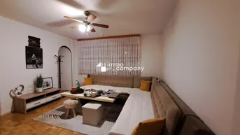 Expose Großzügige Wohnung in bester Lage - Perfekt für Familien! 3 Zimmer, Balkon &amp; top Ausstattung (inkl.Möbel) für nur 195.000€! Viele freie Parkplätze in Hof!