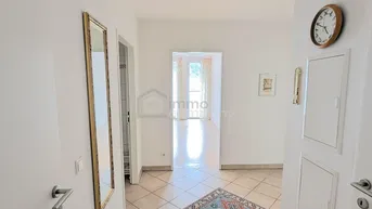 Expose Exklusive 2-Zimmer-Wohnung mit Balkon und Stellplatz in Salzburg - Modern, geräumig und perfekt gelegen!