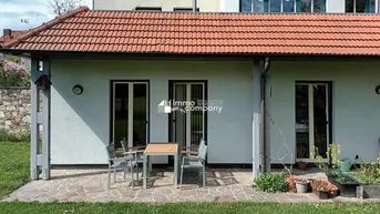 Expose Wohnung mit überdachter Terrasse und Garten (Preis inkl. Betriebskosten, Strom und Heizung)