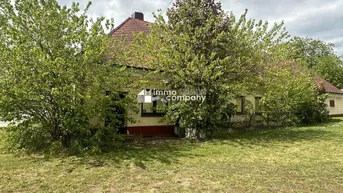 Expose Grundstück mit sanierungsbedürftigem Haus in Groißenbrunn