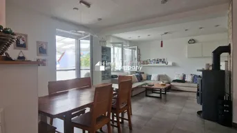Expose Vollrenoviertes Einfamilienhaus mit Fernblick + Garten + Loggia
