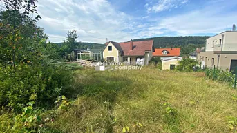 Expose Grundstück mit ca. 1.319 m² und Altbestand in Sparbach