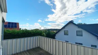 Expose Traumhafte 3-Zimmer-Wohnung mit Balkon und Garage in Gießhübl!