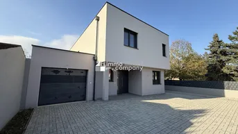 Expose TRAUMHAUS NACH IHREN WÜNSCHEN - MITTEN IM GRÜNEN + POOL