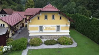 Expose Elegantes Landhaus mit privatem Waldstück