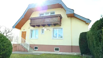 Expose Charmante Villa mit traumhaftem Garten