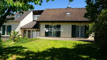 Expose Herrenhaus -Luxusvilla in bester Lage
