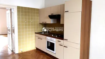 Expose Mietpreis gesenkt!! Charmante Altbauwohnung mit Balkon und typischem Flair