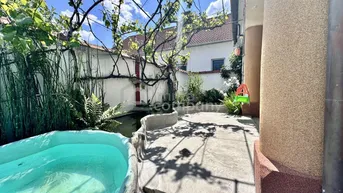Expose Einfamilienhaus in Schönkirchen-Reyersdorf: 5 Zimmer, Garten, Baugrund – Ihr neues Zuhause!