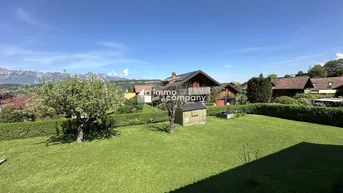 Expose Baugrundstück, völlige Ruhelage, mitten im Grünen, Berg- u. Panorama-Blick, Feldkirch-Tisis, direkt ans Naherholungsgebiet grenzend, gigantische Sonnenuntergangs-Stimmung, in 6 Minuten per PKW ins Stadtzentrum Feldkirch, Bus-Station in 50 m.