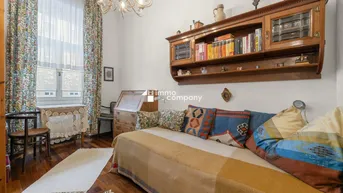 Expose Elegante Altbauwohnung, mit Charakter