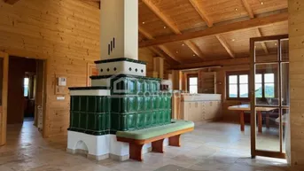 Expose Großes Wohnhaus mit Gartenhaus, Pool, Sauna und Homeoffice, top gepflegt!