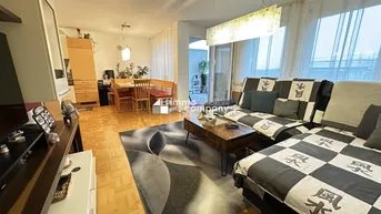 Expose FRASTANZ absoluter Familienhit bzw. für ein Paar, das großzügige Wohnverhältnisse liebt - 4 Zimmer-Wohnung auf zwei Etagen, inklusive ZWEI Tiefgaragen-Plätze.