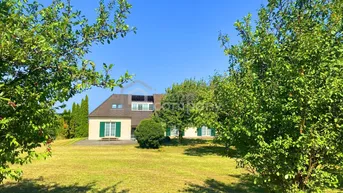 Expose Herrenhaus -Luxusvilla in bester Lage -Die Gelegenheit