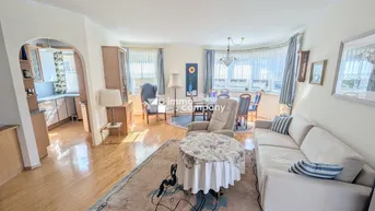 Expose Wohnen am Mattsee: Stilvolle 4-Zimmer-Wohnung mit Balkon und Tiefgarage!