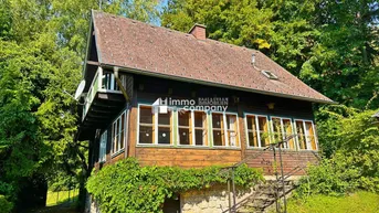 Expose Renovierungsbedürftiges Landhaus mit Pool , Grundfläche 1.594 m² Renovierung und Schönheitsreparaturen sind erforderlich, dennoch sofort beziehbar!