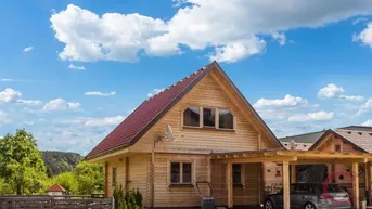Expose Reizendes Holzblockhaus in Gruppenwohnbau in Faaker See Nähe