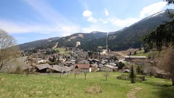 Expose Exklusives Luxus-Chalet mit Badeteich und Wellnesschalet in Panoramalage