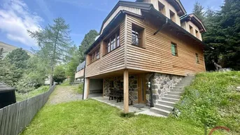 Expose Rarität! Wunderschönes Ferienchalet am Falkert, in unmittelbarer Nähe zur Skipiste