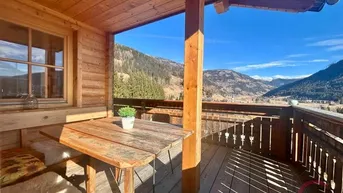 Expose Exklusives Ferienchalet in Traumlage Nähe Golfplatz und Langlaufloipe