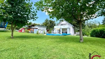 Expose Renoviertes Wohnhaus mit Terrassen, Doppelcarport, Swimmingpool