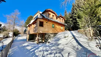 Expose Rarität! Wunderschönes Ferienchalet am Falkert, in unmittelbarer Nähe zur Skipiste