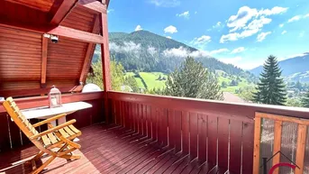 Expose Ski-in ski-out Ferienhaus direkt an der Piste mit traumhafter Aussicht und Freizeitwohnsitz-Widmung