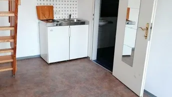 Expose * Tolle und kuschelige Kleinwohnung mit extra Zimmer - Maisonette + Hausparkplatz inkl. Heizung *
