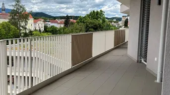 Expose * Wunderschöne helle 3 Zimmer Designerwohnung mit großem Balkon - perfekte Lage *