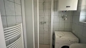 Expose ** Stylische Altbauwohnung mit begehbarem Kleiderschrank - Toplage Nahe TU Graz**
